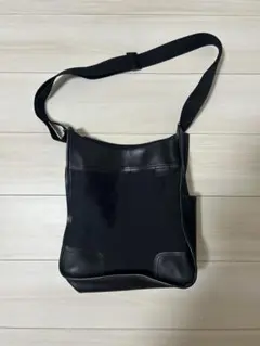 Item thumbnail for item 37425b11-4161-43be-8da6-93db9270c666