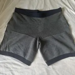 デサント　グレー L ハーフパンツ 日本製のサムネイル