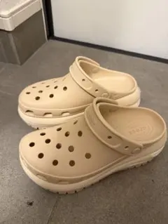 貴重❗美麗♥️名作廃盤❗大人気♥️crocsササリー W6 23㎝です♪ 貴重❗新品♥️名作廃盤❗大人気♥️crocsササリー W6 23㎝です