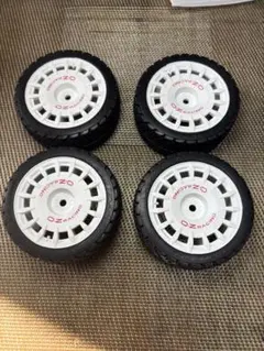 ラジコンオンロードタイヤ＋レーシングホイール４本セットのサムネイル