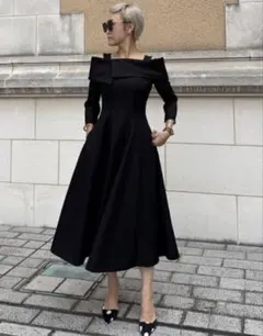 JENNE ジェンヌ オフショルダーフレアワンピース グレー サンプル品
