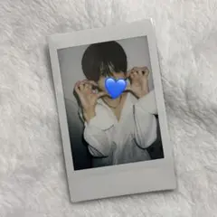 ツ*キ様 奥田彩友 直筆サイン入り チェキ - メルカリ