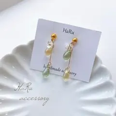 【 71 】チェコビーズ グリーン×イエロー お花 ピアスorイヤリング