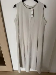 新品未使用☆UNIQLO ウルトラストレッチノースリーブワンピース 3XL