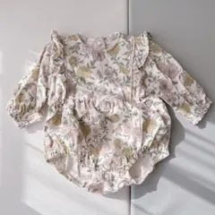 cattoli バースデイ　花柄ロンパース 長袖 フリル付き