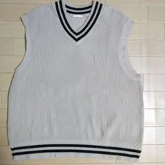 GUニットベストVネック Sサイズ