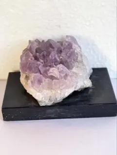 水晶　鑑賞石　台座付きのサムネイル