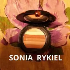 お値下げ❢ SONIA RYKIEL チークカラーパウダー04のサムネイル