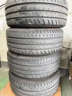 ①り バリ溝 バリ山 2024年製 195/50R19 ヨコハマ4本 バリ溝 バリ山 2024年製 195/50R19 ヨコハマ ブルーアース 4本 - メルカリ