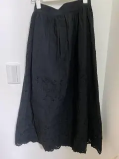 earth スカート　ブラック