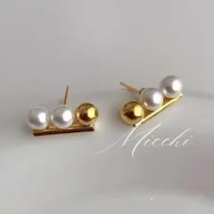 【ゴールド】メタルパールピアス レディース ピアス　韓国　ボールピアス　きれいめのサムネイル