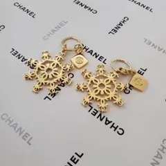 CHANEL 雪の結晶チャーム 2個セット