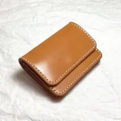 ハンドメイド（手縫い）ヌメ革 イエローキャメル 二つ折り ミニ財布