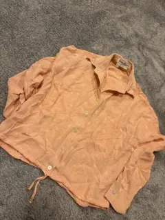 フェラガモ　ロゴ　ブラウス　シャツ　ショート丈