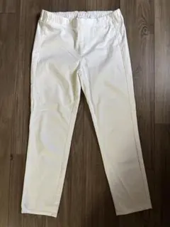 【UNIQLO】ユニクロ ホワイト カジュアルパンツ サイズS