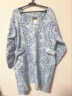 未使用、和風生地　花柄長袖エプロン