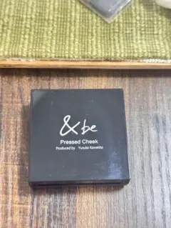 &be Pressed Cheek シームレスピンクのサムネイル