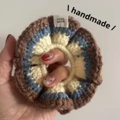 ブラウン×ブルー·͜·シュシュ‪ ハンドメイド‪ 編み物‪ 手編み 毛糸 117