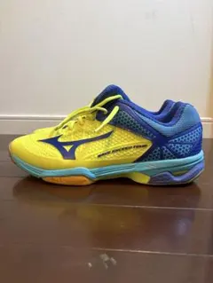 MIZUNOテニスシューズのサムネイル