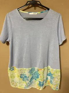 【shoo la rue】半袖ブラウストロピカル柄青