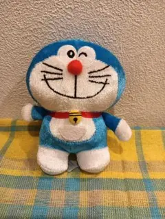 ドラえもん ぬいぐるみ　キラキラ生地