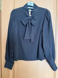 GRL グレイル　ボウタイブラウス