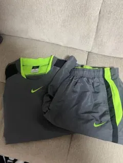 NIKE ピステ上下セット グレー×ネオンイエロー Lサイズのサムネイル