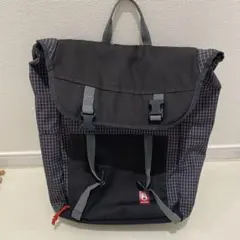 NIXON ブラックチェック柄リュック