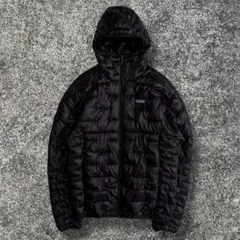 パタゴニア パフボールジャケット 中綿 ブラック MENS M 83990FA パタゴニア パフボールジャケット 中綿 ブラック MENS M 83990FA