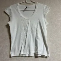 ピーチジョン　PJスプーンネックT ホワイト Vネック プチスリーブTシャツのサムネイル