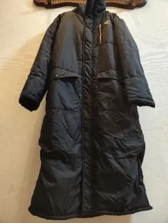 ブラックロングコート 　フード付きベンチコート　クリーニング済