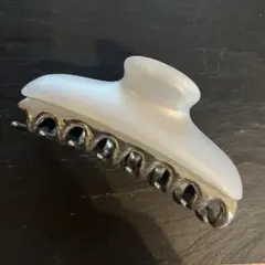 acca ヘアクリップ ホワイト - メルカリ