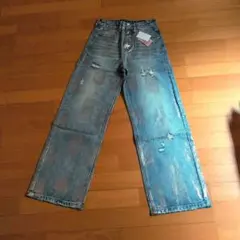 メタリック加工 ダメージデニム ワイドパンツ Sサイズのサムネイル