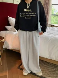 【新品】 ロゴプリント トレーナー ブラック フリーサイズ