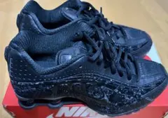 Nike W Shox R4 Black Floral ブラックフローラル 23 - メルカリ