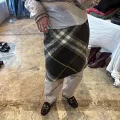 Burberry LONDON wool check skirt