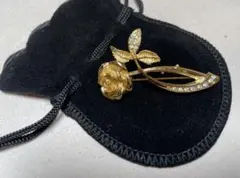 さらにさらにお値下げしました！バラのデザイン ブローチ クリスタル付き