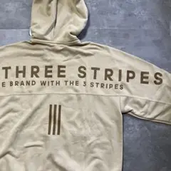 定価:8,470円 adidas フルジップパーカー