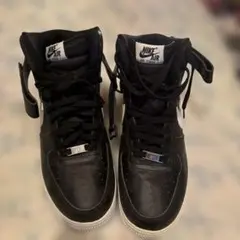 Nike Air Force 1 ブラック ハイカット スニーカー