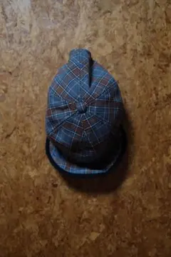 青と茶色のチェック柄キャスケット　ROASTER キャップ