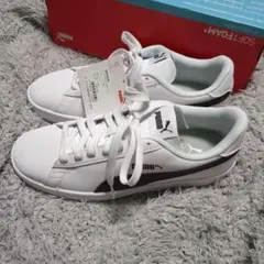 プーマ　PUMA　新品タグ付　スニーカー　24cm ソフトフォーム スマッシュ