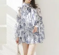 《新品未使用》 SNIDEL 梅田阪急限定 ラッフルミニセットアップ サイズS