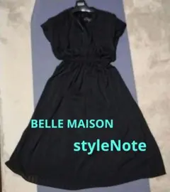 シアーストライプウエストギャザーワンピース　黒　半袖ワンピース　Vネック