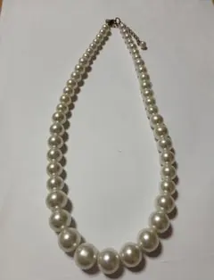 ホワイトパールネックレス 調整可能