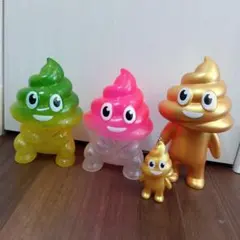 うんちくん　ソフビ フィギュア　キーホルダー ゴールド　ピンク　グリーン