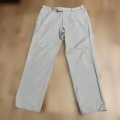 ベージュ スラックス