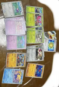 ポケモンカードセット 多彩なカードのサムネイル