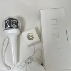 NiziU ペンライト ホワイト　傷あり　動作確認済み