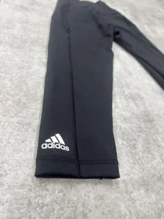 adidas 黒タイツ XSサイズ　7分丈