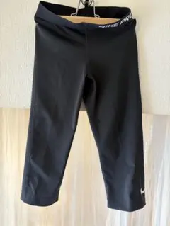 Nike ブラック ハーフレギンス　レディース